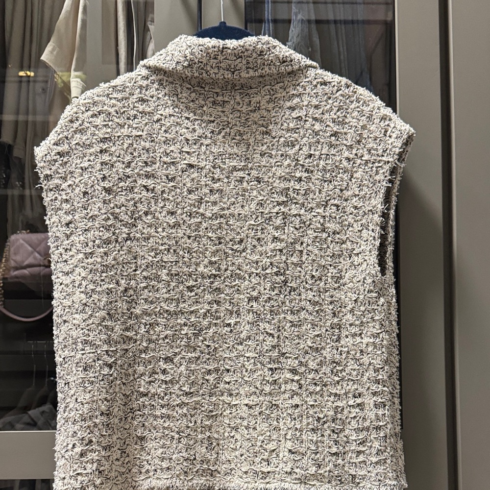 Zara Cream and Black Textured Vest - Picture 4 of 5